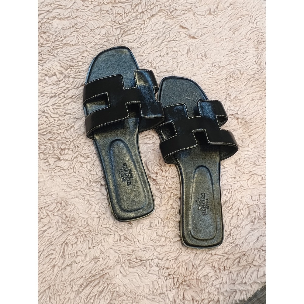 Hermes Oran Sandals Black Leather H Cut Out Flat Slides Size 39 Made in Italy - Picture 7 of 10